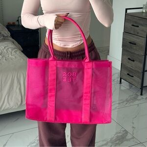 Bo & Tee Mesh Tote Bag